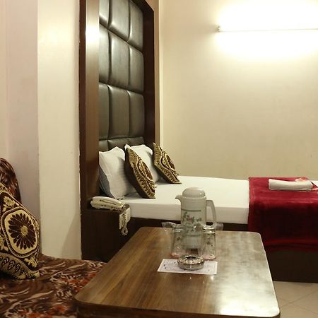 Hotel Maharaja Delhi  Exterior photo