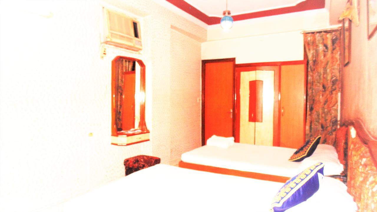 Hotel Maharaja Delhi  Exterior photo