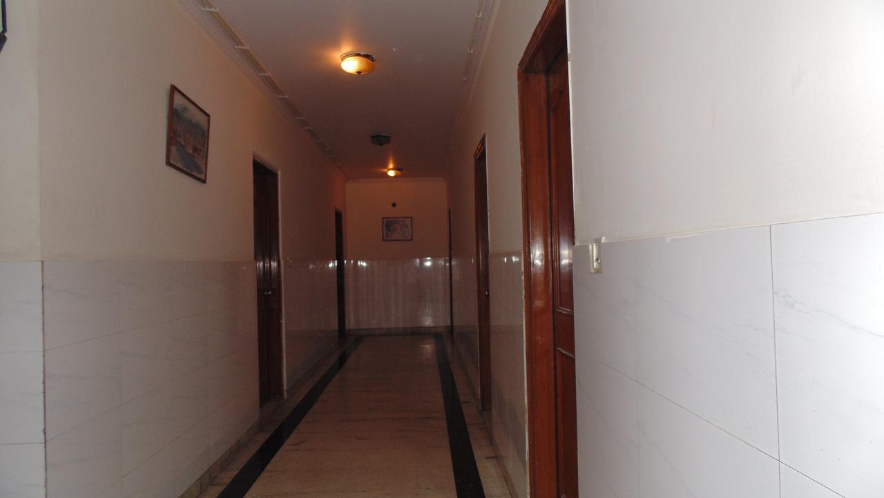 Hotel Maharaja Delhi  Exterior photo